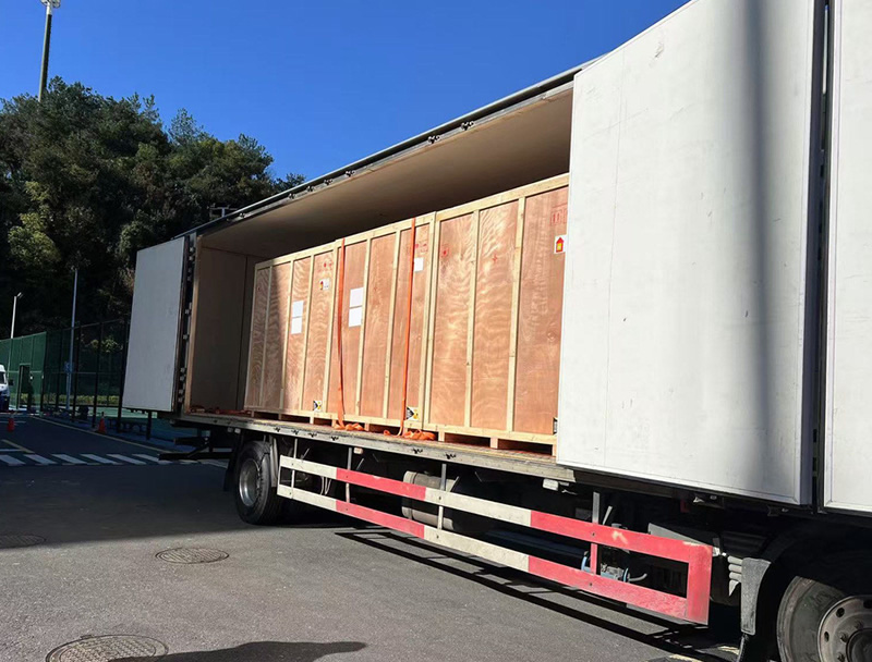 �������䳵��